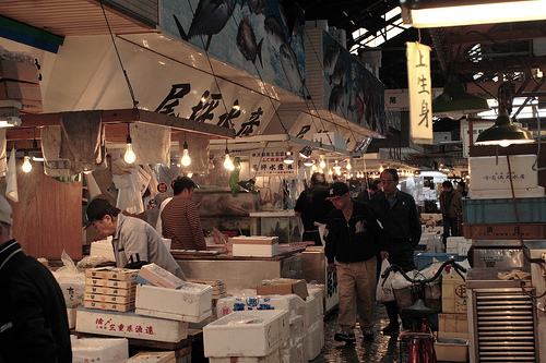 рыбный рынок Цукидзи